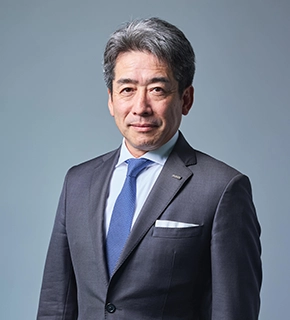 代表取締役 社長COO 植村 幸祐